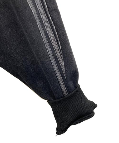 adidas（アディダス）adidas (アディダス) デニム ファイヤーバード トラックトップ グレー サイズ:XLの古着・服飾アイテム