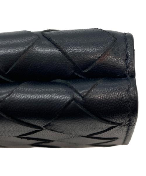 BOTTEGA VENETA（ボッテガベネタ）BOTTEGA VENETA (ボッテガベネタ) 3つ折り財布 ブラックの古着・服飾アイテム