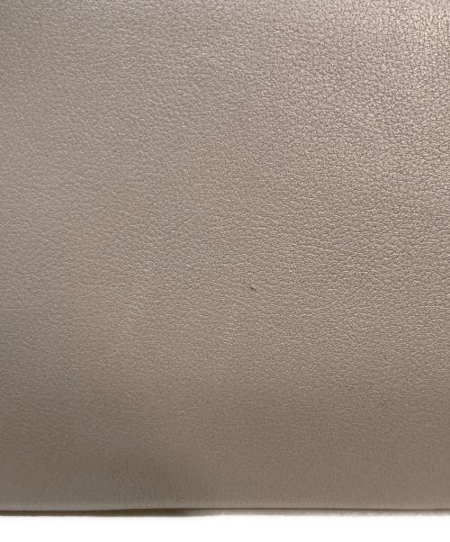 VALENTINO（ヴァレンティノ）VALENTINO (ヴァレンティノ) Vロゴシグネチャーカーフスキンウォレット グレーの古着・服飾アイテム