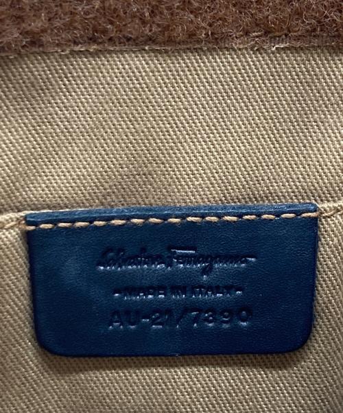 Salvatore Ferragamo（サルヴァトーレ フェラガモ）Salvatore Ferragamo (サルヴァトーレ フェラガモ) ガンチーニ柄ショルダーバッグ ブラックの古着・服飾アイテム