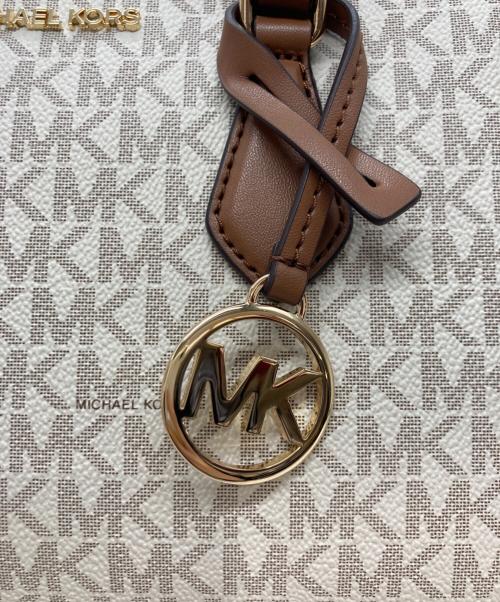 MICHAEL KORS（マイケル・コース）MICHAEL KORS (マイケル・コース) SHEILA センタージップ サッチェル スモール 2WAYショルダーバッグ ホワイト×ブラウンの古着・服飾アイテム