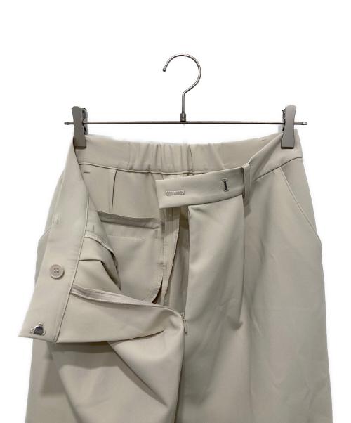 SOEJU（ソージュ）SOEJU (ソージュ) ストレッチファインタックパンツ ベージュ サイズ:Lの古着・服飾アイテム