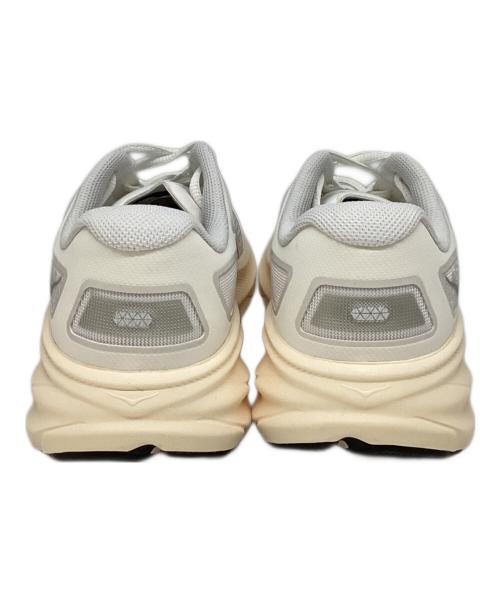 HOKAONEONE（ホカオネオネ）HOKAONEONE (ホカオネオネ) LIFTON ONE9 ホワイト サイズ:US(W)7.5(M)6.5の古着・服飾アイテム