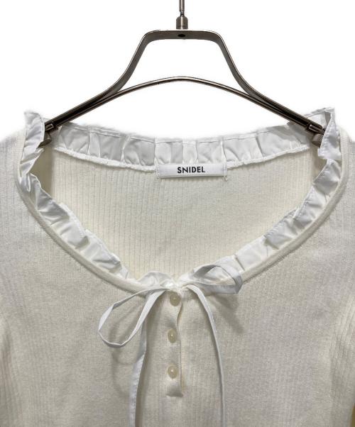 Snidel（スナイデル）Snidel (スナイデル) フリルドッキングニットプルオーバー ホワイト サイズ:FREEの古着・服飾アイテム
