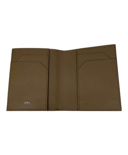 ITTI（イッチ）ITTI (イッチ) 2つ折り財布 ベージュの古着・服飾アイテム