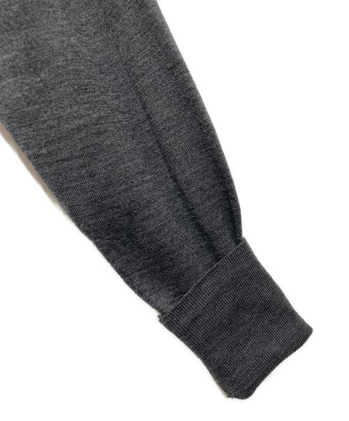 JOHN SMEDLEY（ジョンスメドレー）JOHN SMEDLEY (ジョンスメドレー) メリノウールVネックニット グレー サイズ:Ｓの古着・服飾アイテム