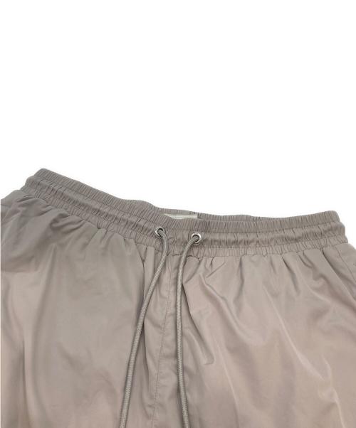 KITH（キス）KITH (キス) 裏メッシュショートパンツ ベージュ サイズ:Ⅿの古着・服飾アイテム