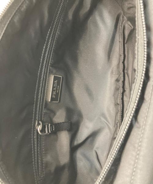 PRADA（プラダ）PRADA (プラダ) 三角ロゴプレート ボディバッグ ブラックの古着・服飾アイテム