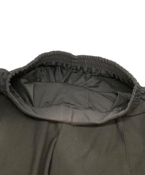 DESIGNWORKS（デザインワークス）DESIGNWORKS (デザインワークス) ミリタリーピンタックショーツ ブラック サイズ:48の古着・服飾アイテム