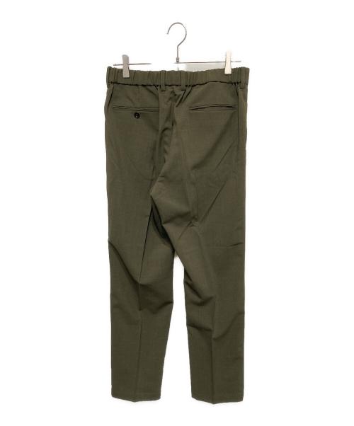 Adam et Rope（アダム エ ロペ）Adam et Rope (アダム エ ロペ) ノーカラージャケット×イージースラックス セットアップ カーキ サイズ:Ⅿの古着・服飾アイテム