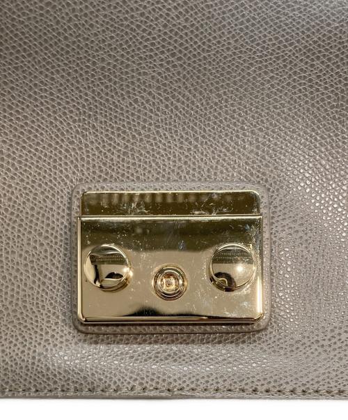 FURLA（フルラ）FURLA (フルラ) メトロポリスチェーンショルダーバッグ ベージュの古着・服飾アイテム