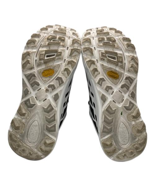 HOKAONEONE（ホカオネオネ）HOKAONEONE (ホカオネオネ) MAFATE THREE 2 ブラック×ホワイト サイズ:28.5ｃｍの古着・服飾アイテム