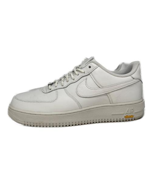 NIKE（ナイキ）NIKE (ナイキ) ローカットスニーカー ホワイト サイズ:US9.5の古着・服飾アイテム