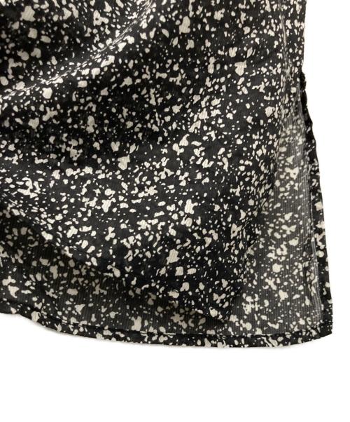 JOURNAL STANDARD（ジャーナルスタンダード）JOURNAL STANDARD (ジャーナルスタンダード) アキハローンタックボリュームシャツ ブラック サイズ:FREEの古着・服飾アイテム