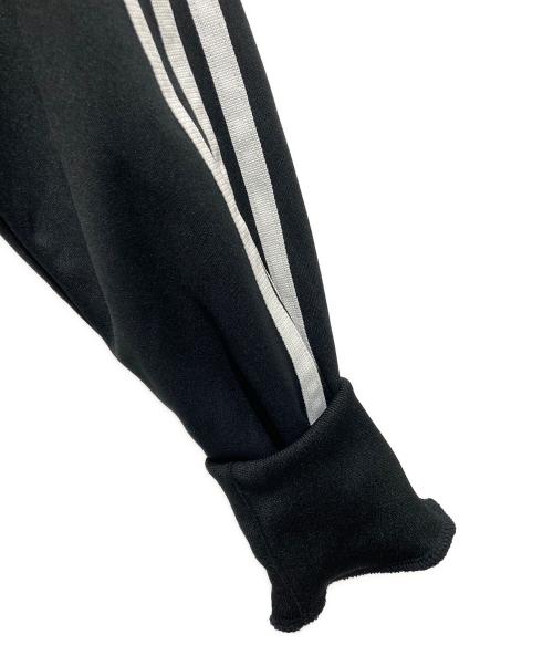 adidas（アディダス）adidas (アディダス) GIANT KILLING コラボトラックジャケット レッド×ブラック サイズ:Ⅼの古着・服飾アイテム