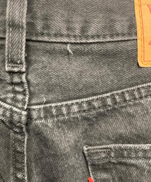 LEVI'S（リーバイス）LEVI'S (リーバイス) 555TMデニムパンツ ブラック サイズ:W31/L32の古着・服飾アイテム