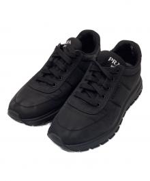 PRADA（プラダ）の古着「RE-NYLONローカットスニーカー」｜ブラック
