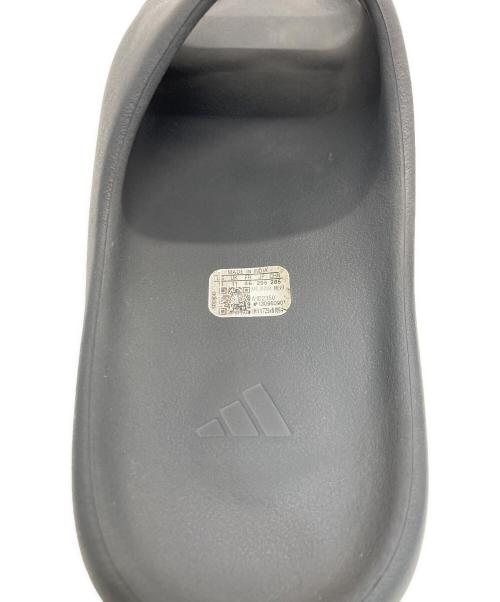 adidas Originals by KANYE WEST（アディダスオリジナルバイ カニエウエスト）adidas Originals by KANYE WEST (アディダスオリジナルバイ カニエウエスト) YEEZY SLIDE SLATE GREY グレー サイズ:29.5㎝の古着・服飾アイテム