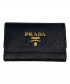 PRADAプラダ）の古着「4連キーケース」｜ブラック