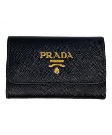 PRADA（プラダ）の古着「4連キーケース」｜ブラック