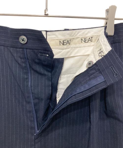 NEAT（ニート）NEAT (ニート) 2タックストライプスラックス ネイビー サイズ:XSの古着・服飾アイテム