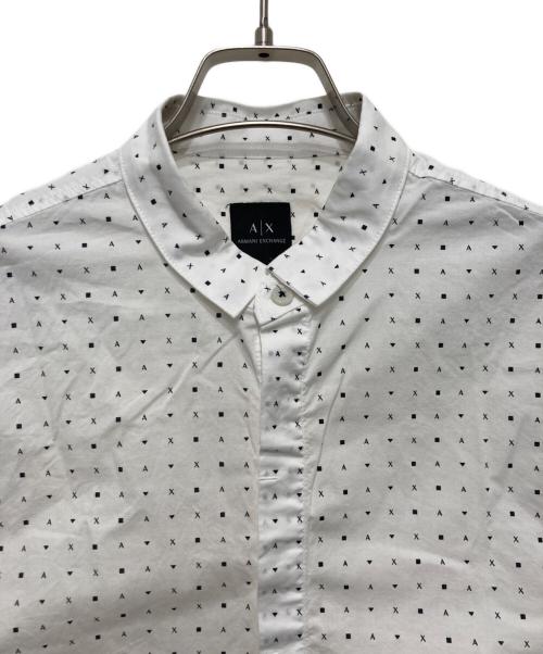 ARMANI EXCHANGE（アルマーニ エクスチェンジ）ARMANI EXCHANGE (アルマーニ エクスチェンジ) 総柄シャツ ホワイト サイズ:Sの古着・服飾アイテム