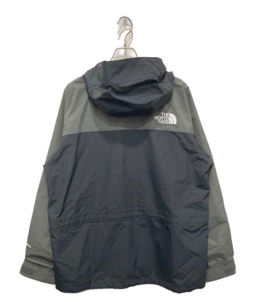 THE NORTH FACE（ザ ノース フェイス）THE NORTH FACE (ザ ノース フェイス) マウンテンライトジャケット ヒューズボックスグレー×アスファルトグレ サイズ:Lの古着・服飾アイテム