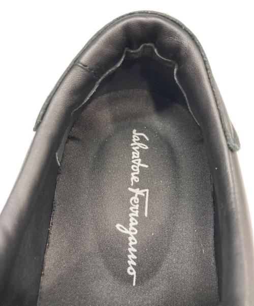 Salvatore Ferragamo（サルヴァトーレ フェラガモ）Salvatore Ferragamo (サルヴァトーレ フェラガモ) ガンチーニストラップ レザースニーカー ブラック サイズ:8の古着・服飾アイテム