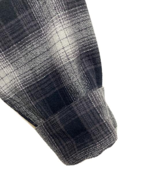 A.R.P.（エー・アール・ピー）A.R.P. (エー・アール・ピー) Ombre Check Loop Collar Shirt Black ブラック サイズ:ONE SIZEの古着・服飾アイテム