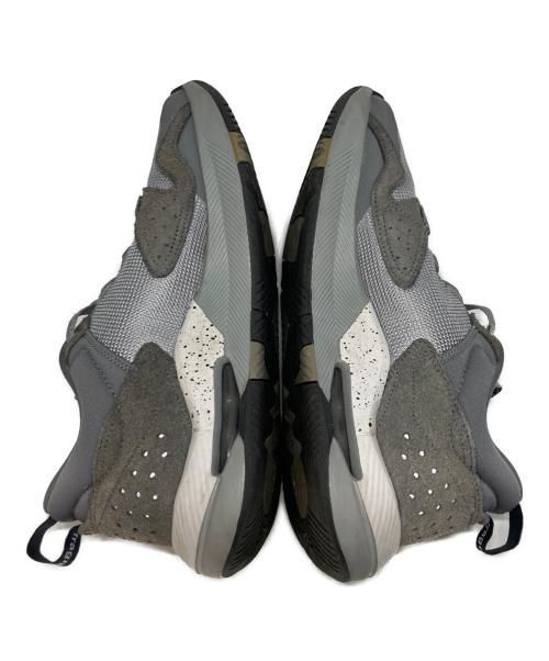 NIKE（ナイキ）NIKE (ナイキ) FRAGMENT DESIGN (フラグメントデザイン) Jordan Air Cadence グレー サイズ:US9.5の古着・服飾アイテム