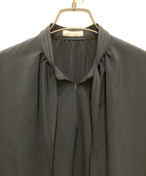 BALLSEY（ボールジィ）BALLSEY (ボールジィ) 2-wayストレッチ タイ付きスタンドカラーブラウス ブラック サイズ:36の古着・服飾アイテム