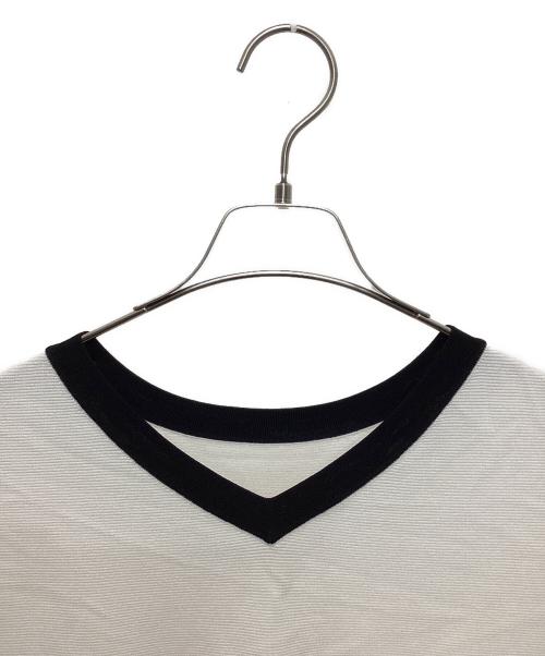 UNTITLED（アンタイトル）UNTITLED (アンタイトル) 前後2WAYフレンチスリーブニット ホワイト サイズ:2の古着・服飾アイテム