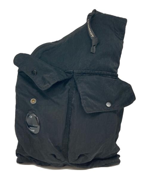 C.P COMPANY（シーピーカンパニー）C.P COMPANY (シーピーカンパニー) ナイロンBシングルストラップリュックサック ブラックの古着・服飾アイテム