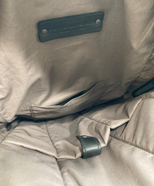 BOTTEGA VENETA（ボッテガベネタ）BOTTEGA VENETA (ボッテガベネタ) ナイロンコンビイントレチャートボディーバッグ ブラックの古着・服飾アイテム