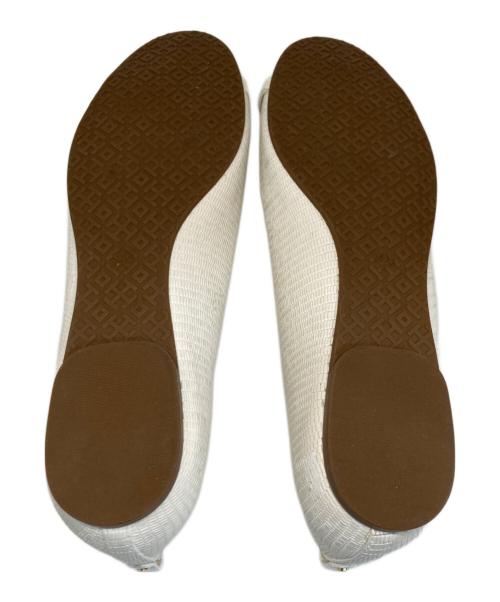 TORY BURCH（トリーバーチ）TORY BURCH (トリーバーチ) フラットパンプス ホワイト サイズ:9Ｍの古着・服飾アイテム