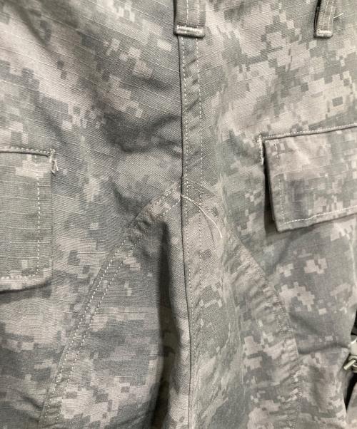 US ARMY（ユーエスアーミー）US ARMY (ユーエスアーミー) デジタルカモカーゴパンツ グレー サイズ:Ⅿ SHORTの古着・服飾アイテム