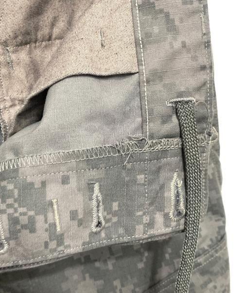 US ARMY（ユーエスアーミー）US ARMY (ユーエスアーミー) デジタルカモカーゴパンツ グレー サイズ:Ⅿ SHORTの古着・服飾アイテム