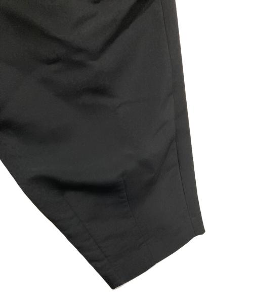 RIM.ARK（リムアーク）RIM.ARK (リムアーク) Many tuck curve PT ブラック サイズ:36の古着・服飾アイテム