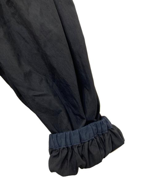 UNITED ARROWS（ユナイテッドアローズ）UNITED ARROWS (ユナイテッドアローズ) エンブロイダリー ショートスリーブ ブラウス ブラック×ネイビー サイズ:FREEの古着・服飾アイテム