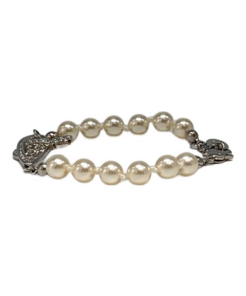 Vivienne Westwood（ヴィヴィアンウエストウッド）Vivienne Westwood (ヴィヴィアンウエストウッド) Mini Bas Relief Pearl ブレスレットの古着・服飾アイテム