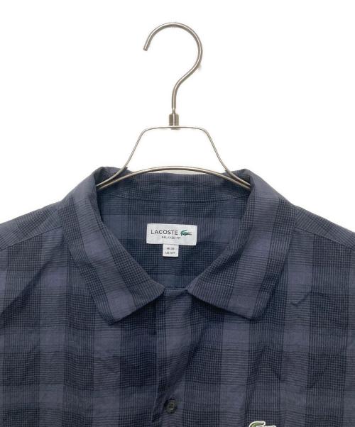 LACOSTE（ラコステ）LACOSTE (ラコステ) リネンブレンドオープンカラーオンブレチェックシャツ グレー サイズ:S/Mの古着・服飾アイテム