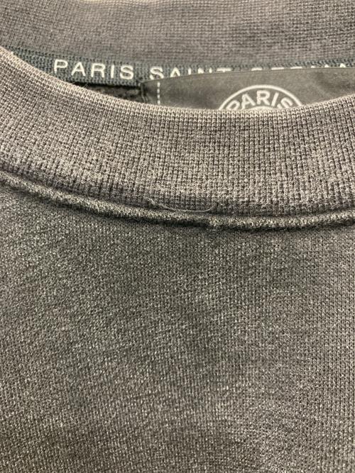 Paris Saint-Germain（パリサンジェルマン）Paris Saint-Germain (パリサンジェルマン) ITALIC ロゴスウェット ブラック サイズ:Ⅿの古着・服飾アイテム