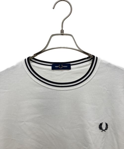 FRED PERRY（フレッドペリー）FRED PERRY (フレッドペリー) ロングカットソー ホワイト サイズ:Lの古着・服飾アイテム