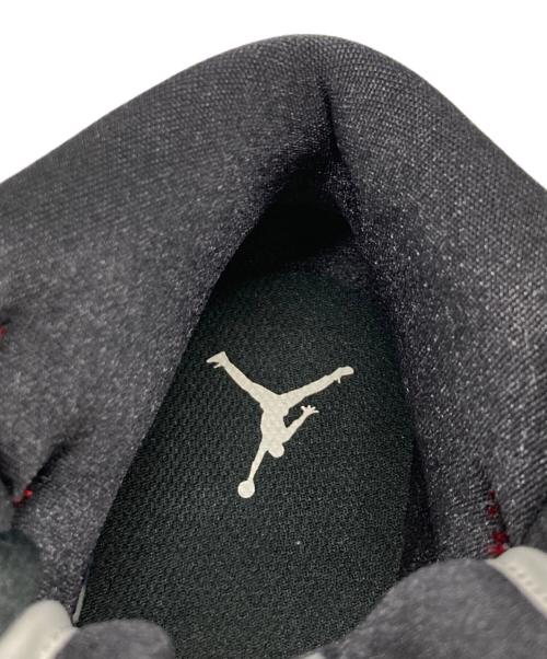 NIKE（ナイキ）NIKE (ナイキ) WMNS AIR JORDAN 1 MID ホワイト×レッド サイズ:US8.5の古着・服飾アイテム