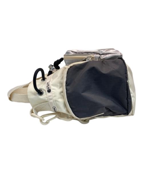 LeSportsac（レスポートサック）LeSportsac (レスポートサック) Ameri (アメリ) CONV DRAWSTRING CRSSBDYサンドバー アイボリーの古着・服飾アイテム