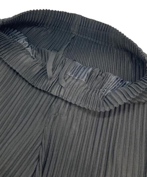 HOMME PLISSE ISSEY MIYAKE（オム プリッセ イッセイ ミヤケ）HOMME PLISSE ISSEY MIYAKE (オム プリッセ イッセイ ミヤケ) プリーツパンツ ブラック サイズ:2の古着・服飾アイテム
