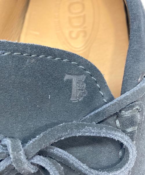 TOD'S（トッズ）TOD'S (トッズ) ドライビングシューズ グレー サイズ:7の古着・服飾アイテム