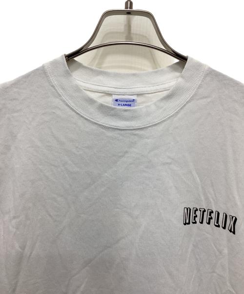 Champion（チャンピオン）Champion (チャンピオン) V.A./VA Netflix Old Logo Tシャツ ホワイト サイズ:XLの古着・服飾アイテム