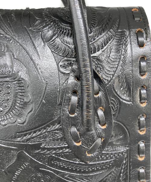 GRACE CONTINENTAL（グレースコンチネンタル）GRACE CONTINENTAL (グレースコンチネンタル) CARVING TRIBES ハンドバッグ ブラックの古着・服飾アイテム
