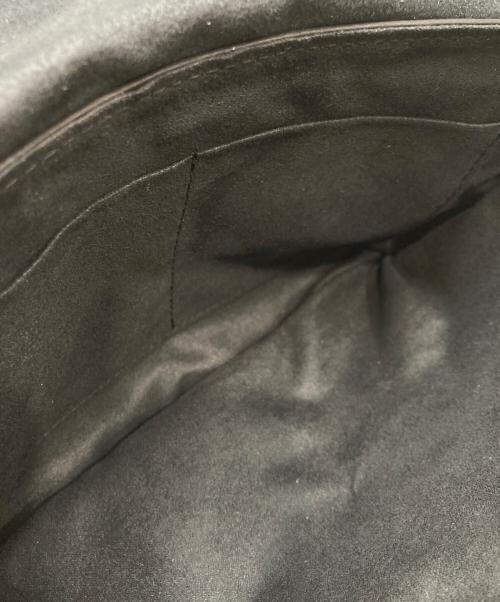 IRU（IRU）IRU (IRU) CRONY. (クローニー) LEATHER FLAP SHOULDER BAG ブラックの古着・服飾アイテム